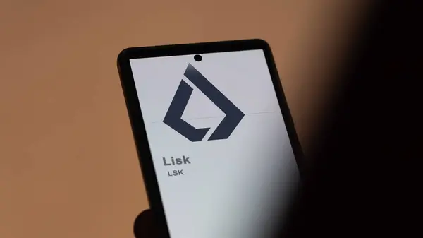 Lisk Logosunu Bir Değiş Tokuş Ekranında Kapat Lisk Fiyat Hisseleri — Stok fotoğraf
