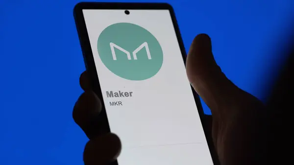 Zbliżenie Logo Mkr Maker Ekranie Wymiany Mkr Akcje Cen Maker — Zdjęcie stockowe