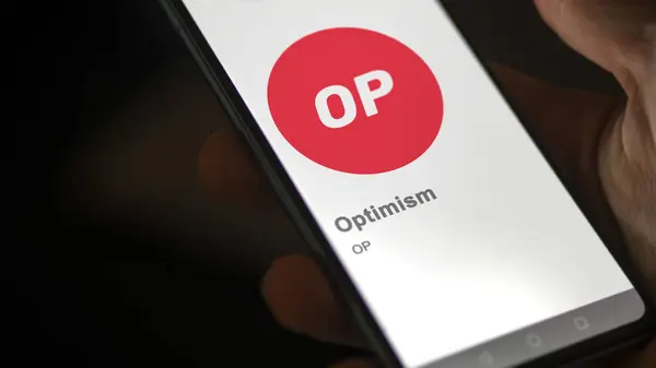 Zbliżenie Logo Optymizm Ekranie Wymiany Optymistyczne Akcje Cen Urządzeniu — Zdjęcie stockowe