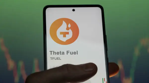 Aproape Logo Tfuel Theta Combustibil Ecranul Unui Schimb Tfuel Theta — Fotografie, imagine de stoc