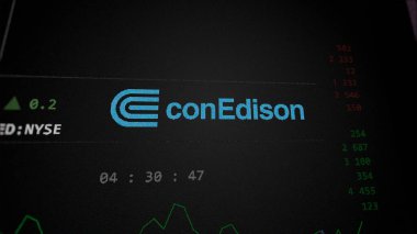 09 Nisan 2024, New York, New York. Consolidated Edison 'un logosunu bir değiş tokuş ekranında kapat. Birleştirilmiş Edison hisse senetleri, bir aygıt için ED $.