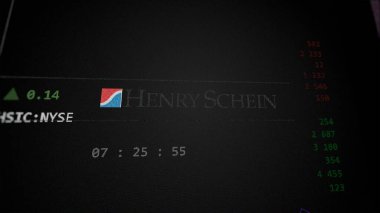 09 Nisan 2024, Melville, New York. Bir değiş tokuş ekranında Henry Schein 'ın logosuna yaklaş. Henry Schein hisse senetleri, bir cihaza HSIC $.