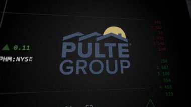 09 Nisan 2024, Atlanta, Georgia. Bir değiş tokuş ekranındaki PulteGroup logosuna yaklaş. PulteGroup hisse senetleri, bir aygıt üzerinde PHM $.