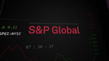 09 Nisan 2024, New York, New York. S & P Global 'ın logosunu bir takas ekranında kapat. S & P Global fiyat hisseleri, aygıtta $SPGI.