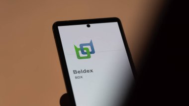 17 Nisan 2024, Şangay, Çin. Bir takas ekranında Beldex (BDX) logosunu kapat. (BDX) Beldex fiyat hisseleri, bir aygıt üzerinde $BDX.