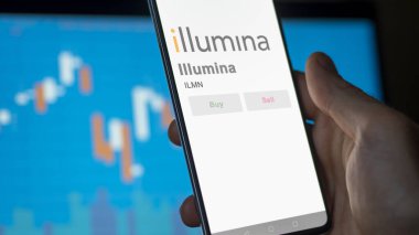 09 Nisan 2024, San Diego, Kaliforniya. Bir değiş tokuş ekranındaki Illumina logosuna yaklaş. Illumina hisse senetleri, bir aygıt için ILMN $.