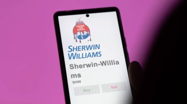 09 Nisan 2024, Cleveland, Ohio. Bir değiş tokuş ekranında Sherwin-Williams 'ın logosuna yaklaş. Sherwin-Williams hisse senetleri, cihaz başına $ShW..