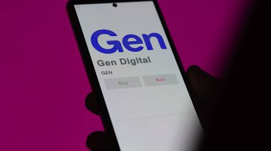 Tempe, Arizona 'da. Gen Digital 'in logosunu bir değiş tokuş ekranında kapat. Gen Dijital Fiyat Hisseleri, GEN $bir aygıt üzerinde.