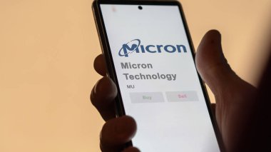 Boise, Idaho. Mikron Teknolojisi 'nin logosuna yakın çekim yap. Mikron Teknoloji hisse senetleri, bir cihaz için MU $.