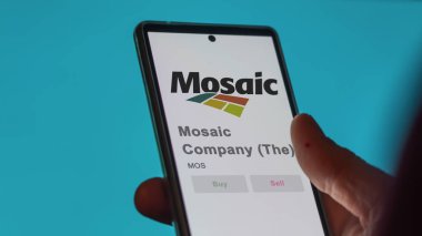 Tampa, Florida. Mozaik Şirketi 'nin (The) logosunu bir değiş tokuş ekranında kapatın. Mozaik Şirketi (The) fiyat hisseleri, bir aygıta MOS $.