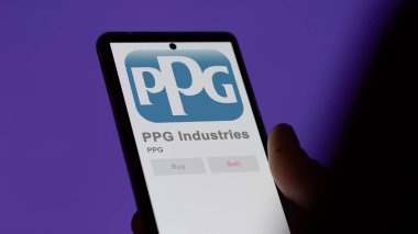 Pittsburgh, Pennsylvania 'da. PPG Endüstri 'nin logosuna yakın çekim bir değiş tokuş ekranında. PPG Endüstri hisse senedi fiyatları, cihaza PPG $.