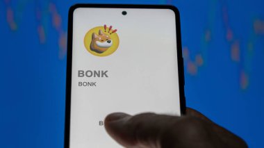 BONK BONK şifreleme varlığının logosunu bir değiş tokuş ekranında kapat. BONK BONK fiyat hisseleri, bir aygıt BONK $.