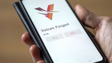 Bir değiş tokuş ekranında PYR Vulcan Sahte Kripto varlığının logosuna yaklaş. PYR Vulcan Sahte Fiyat Hisseleri, PYR $bir aygıt üzerinde.