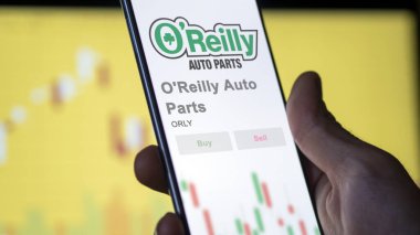 Springfield, Missouri. Değiş tokuş ekranındaki O 'Reilly Oto Parça' nın logosunu kapat. O 'Reilly Oto Parça fiyatları hisse senetleri, bir aygıt üzerinde ORLY $.