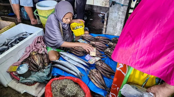 Pinrang Indonesia Июня 2023 Утренние Мероприятия Продавцов Покупателей Традиционных Рынках — стоковое фото