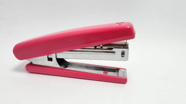 Ergonomik tasarımı olan Max HD standart zımba, kullanımda rahat, Endonezya Asya zımbası