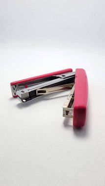 Ergonomik tasarımı olan Max HD standart zımba, kullanımda rahat, Endonezya Asya zımbası