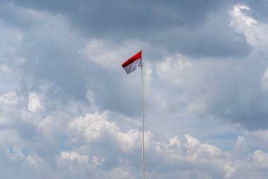 Pinrang Endonezya, 23 Kasım 2023: Kırmızı ve beyaz bayrak, Endonezya 'nın sembolü