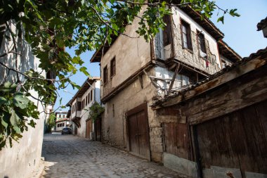 Safranbolu, Dünya Mirası Listesi 'nde yer alan geleneksel Osmanlı evleri ile büyüleyici bir müze kentidir. Karadeniz Bölgesi 'nin Karabuk ilçesinde yer almaktadır.. 