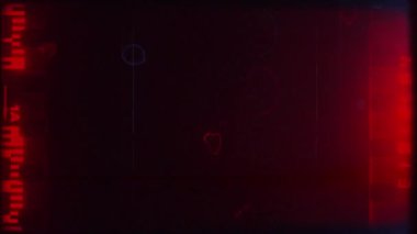 Arıza ve grunge efektleriyle film şeritleri döngüye alınıyor.