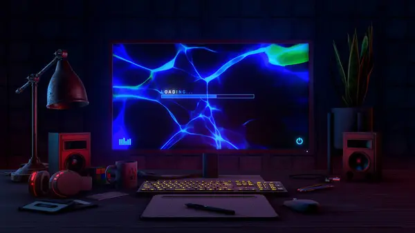 Masaüstü bilgisayarı, ekranı ve masaüstü aksesuarlarını yükleyen koyu renkli bir iç mekan.