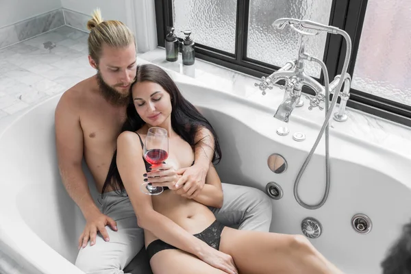 Páry Spolu Baví Doma Mají Sex Ložnici Nebo Koupelně Doma — Stock fotografie