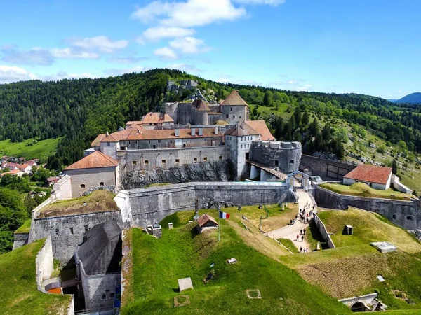 Фото Беспилотника Joux Castle Замок Joux Jura France Europe — стоковое фото