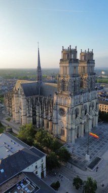 İnsansız hava aracı fotoğrafı Holy Cross Katedrali, Katedral Sainte-Croix d 'Orleans Fransa Avrupa