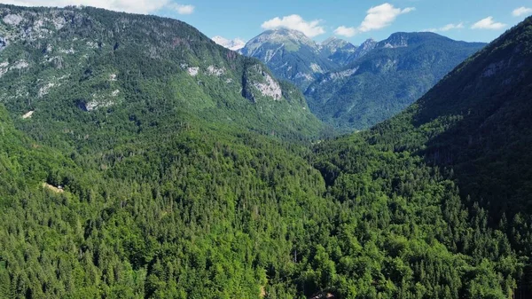 İnsansız hava aracı fotoğrafı Triglav Slovenya Avrupa