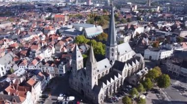 İnsansız hava aracı videosu Saint-Jacques Kilisesi, Sint-Jacobskerk Gent Belçika