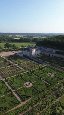 İnsansız hava aracı fotoğrafı Villandry kalesi, Fransa şatosu Avrupa