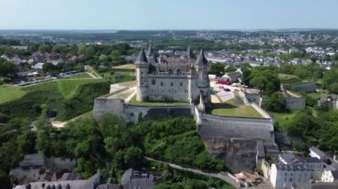 Drone fotografı Saumur kalesi, Saumur de Saumur Fransa şatosu Avrupa