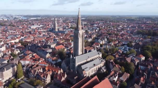 Onze Lieve Vrouwekerk Bruges Notre Dame比利时欧洲无人驾驶视频教堂 — 图库视频影像