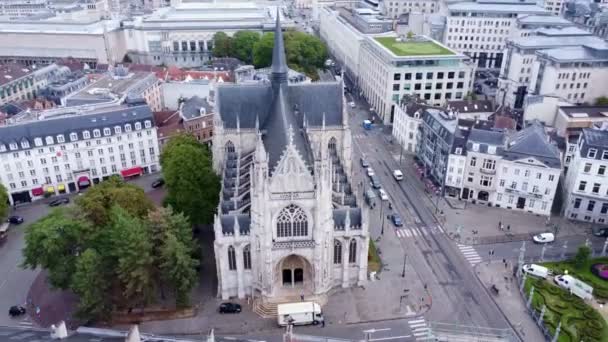 ドローン写真 ノートルダムの教会 ルサブロンでビクトワイヤーを望む ヴァーヴルヴェルケルク ベルギー ヨーロッパ — ストック動画