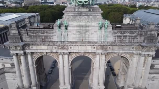 Drone Video Parque Cinquantenaire Bruselas Jubelpark Belgium Europe — Vídeo de stock