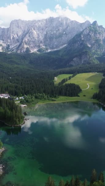 Drone Video Fusine Lake Lago Fusine Superiore Dolomites Italie Europa — Stockvideo