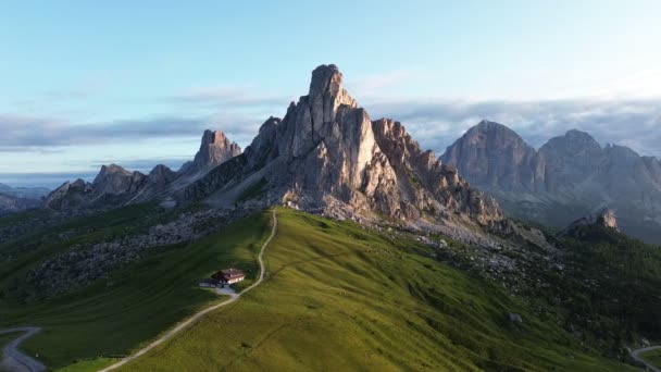 Drone Vídeo Giau Pass Passo Giau Dolomites Italia Europa — Vídeo de Stock