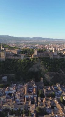 İnsansız hava aracı videosu Alhambra Granada İspanya Avrupa