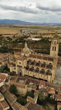 İnsansız hava aracı fotoğrafı Segovia Katedrali, Segovia İspanya Avrupa Katedrali