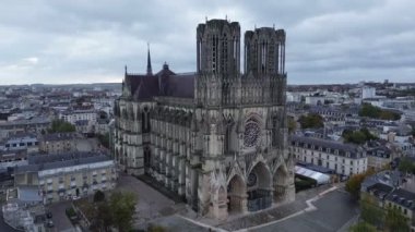 İnsansız hava aracı videosu Katedrali Notre-Dame Fransa 'yı Avrupa' ya Bağladı