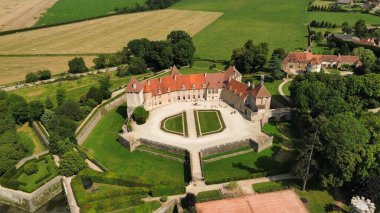 İnsansız hava aracı fotoğrafı Avrupa Kalesi 'ni zehirledi