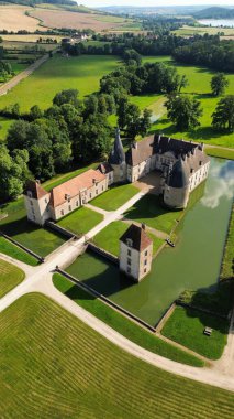 İHA fotoğrafı Commarin Kale Fransa Avrupa