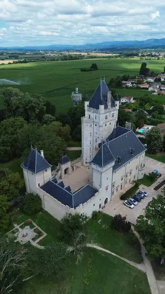İnsansız hava aracı fotoğrafı Chazey-sur-ain-France Europe