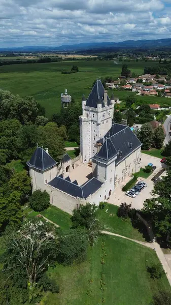İnsansız hava aracı fotoğrafı Chazey-sur-ain-France Europe