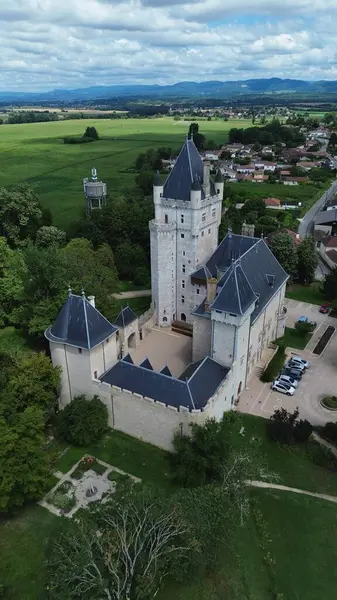 İnsansız hava aracı fotoğrafı Chazey-sur-ain-France Europe