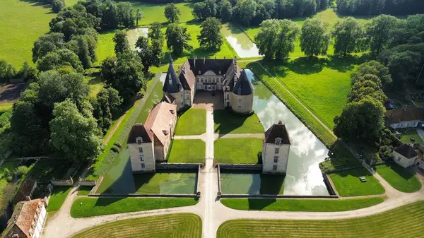 İHA fotoğrafı Commarin Kale Fransa Avrupa