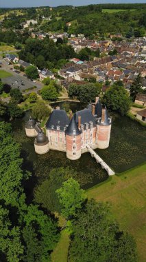 İnsansız hava aracı fotoğrafı Motte Kalesi Fransa Avrupa