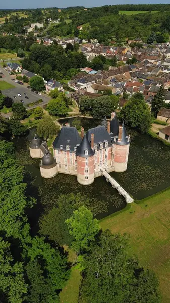 İnsansız hava aracı fotoğrafı Motte Kalesi Fransa Avrupa