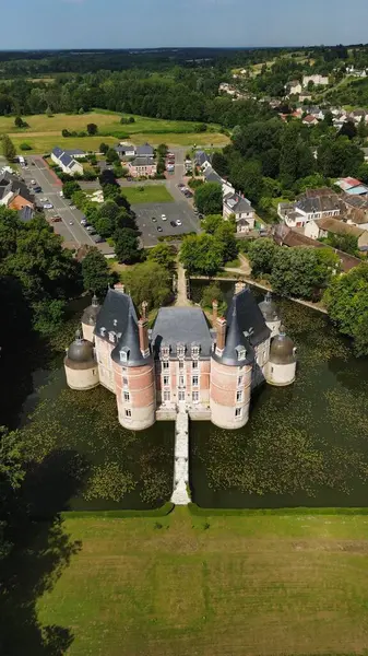 İnsansız hava aracı fotoğrafı Motte Kalesi Fransa Avrupa