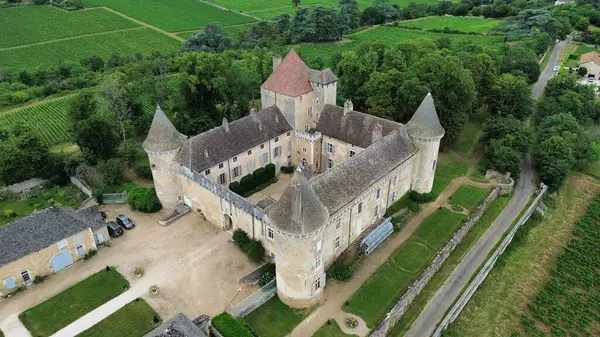 İnsansız hava aracı fotoğrafı Rully Şatosu Fransa Avrupa
